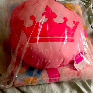 Princesses pillow and throw for kids